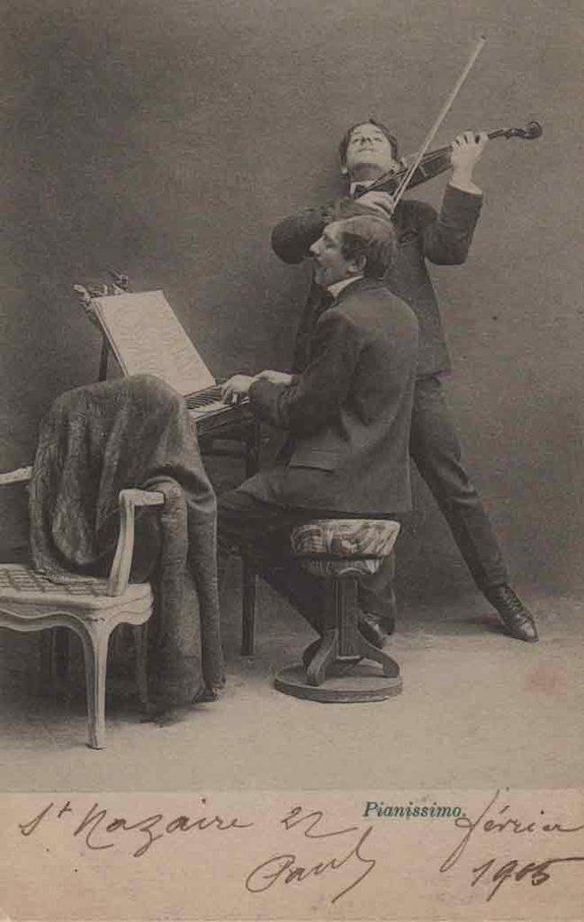 Indexation : Duo piano violon##Légende : Concerto déconcertant, Pianissimo##Editeur : I. A.##Epoque : Ancienne##Date : 1905 (manuscrit)##Propriété : Série16,04-mdv