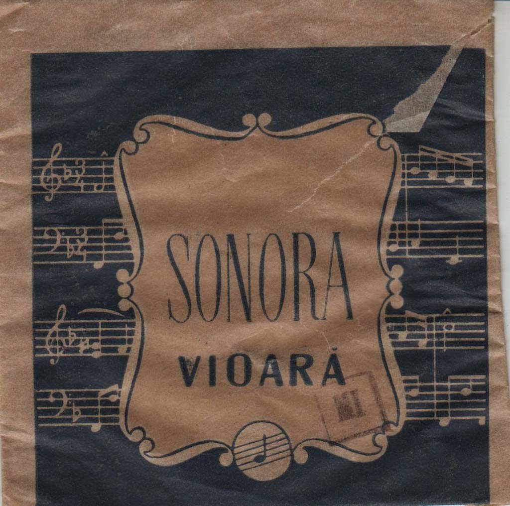 Légende : Sonora (vioara = violon en roumain)##Propriété : Sac-006-mdv