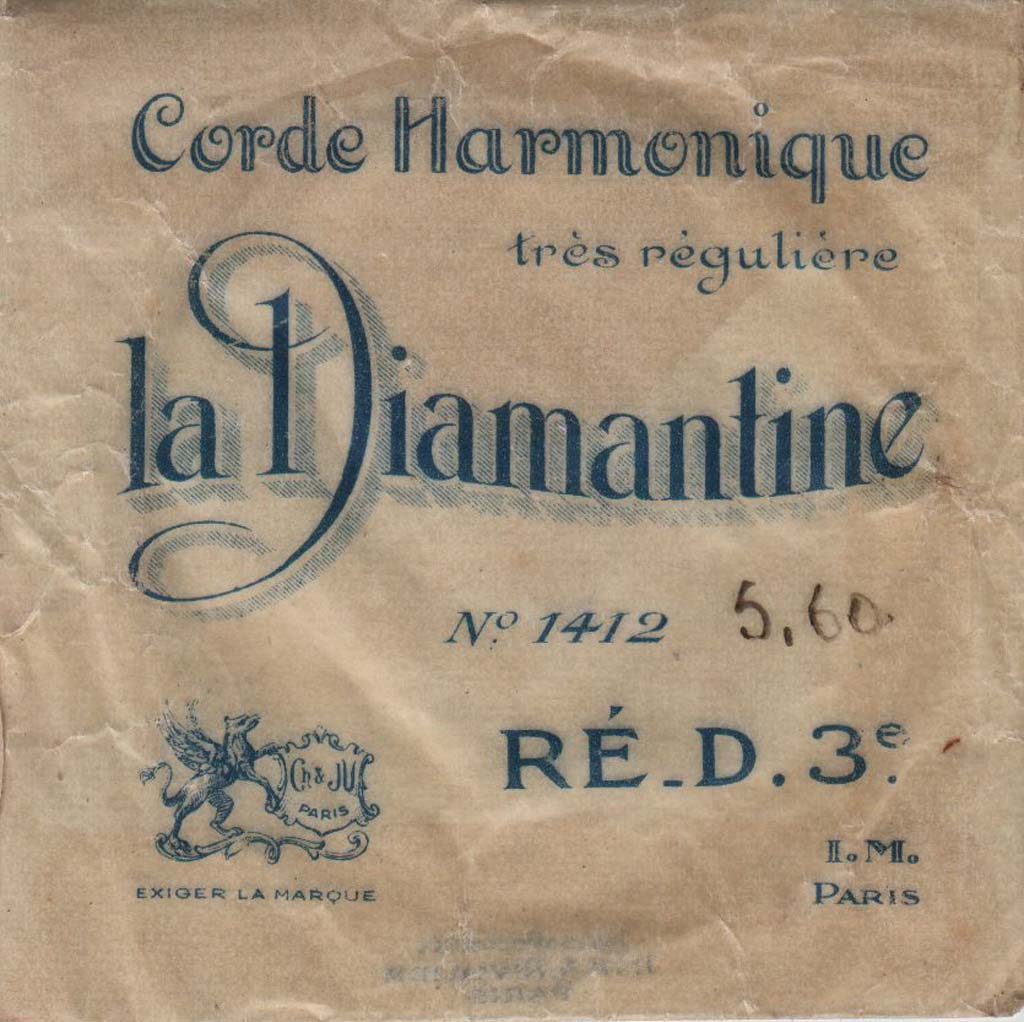 Légende : La Diamantine, Ch. Et JU, I.M. Paris##Très régulière##Propriété : Sac-046-mdv